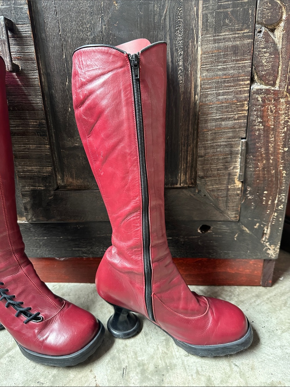 Rare John Fluevog Red Sugars Lace-Up Knee Boots with Sculpted Heels - Picture 5 of 14